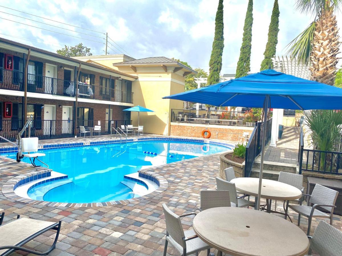 Days Inn By Wyndham Pensacola - Historic Downtown Exterior foto